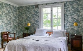Traedgardshotellet Aras Saeteri Och Traedgardar